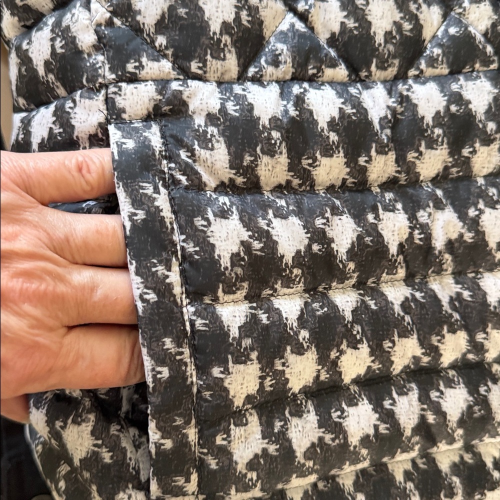 Lands’ End Houndstooth Down Puffer Coat Zip & Snap Front Pockets Petite 14-16 - Picture 12 of 13